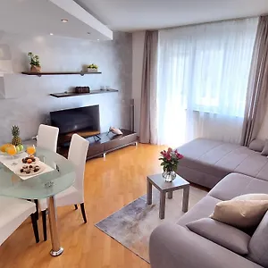  Apartman Leona